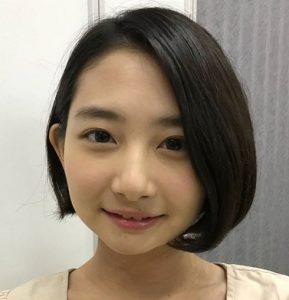 小室ゆら
